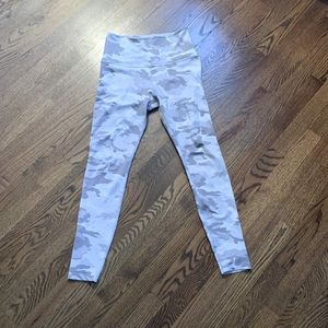 Beyond Yoga Camouflage Print Leggings